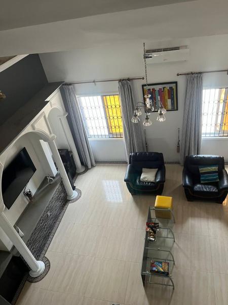 Dream Court Apartment
