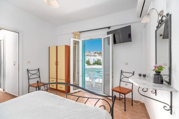 Ornos Suites