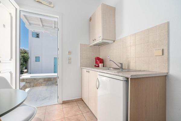 Ornos Suites