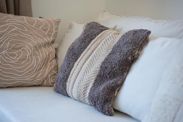 Luxury 1 bed apartment near Seven Mile Beach at The Grove - Villa Zen