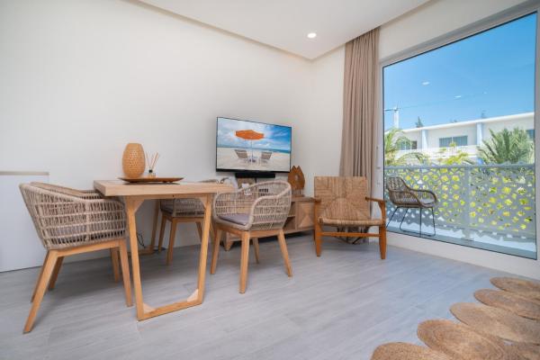 Luxury 1 bed apartment near Seven Mile Beach at The Grove - Villa Zen