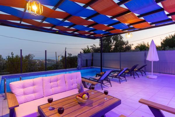 Villa with Private Pool and Stunning View in Kas