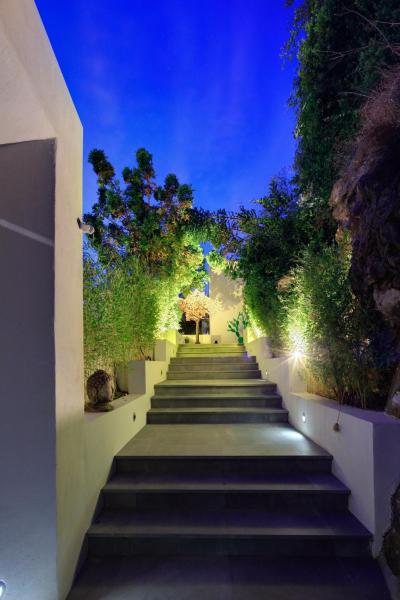 Marbella Boutique Art suites