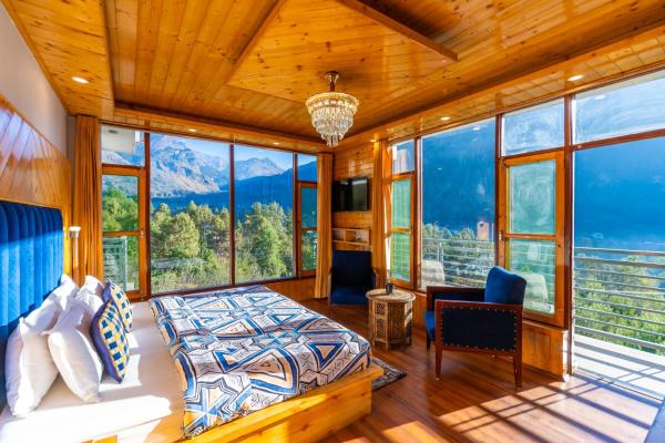The 14 Gables, Shanag, Manali - Balcony Rooms - Mountain Views - Pet Friendly - Crown Palace