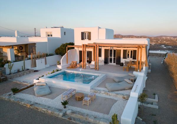 Saint L Heated Pool Sunset Villa- Three Bedrooms