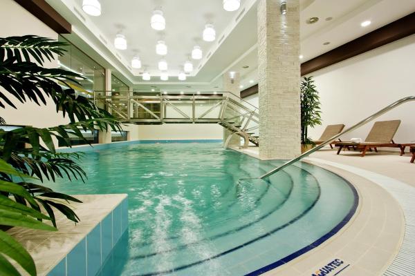 Earth & People Hotel & SPA София