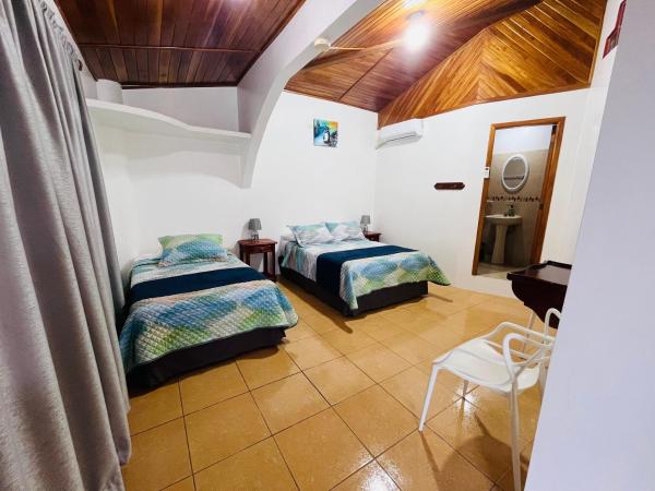 Hostal Neptuno - Poseidon, Забронировать Отель Пуэрто-Вильямиль 