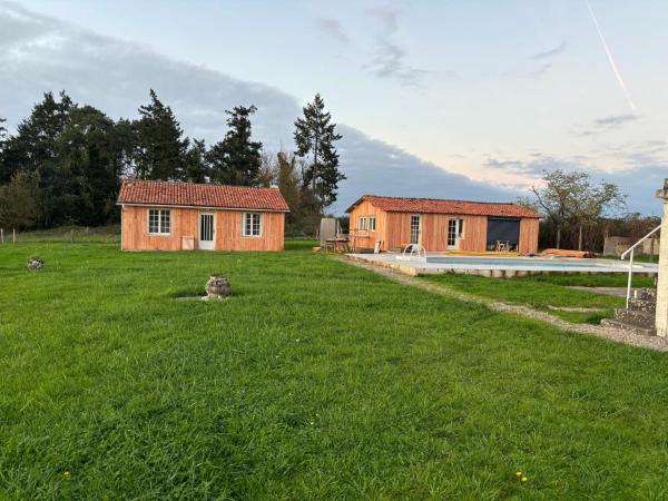 Escapade Nature : Maison et Lofts Privés avec Piscine, Étang de Pêche et Grandes Terrasses - FR-1-591-365