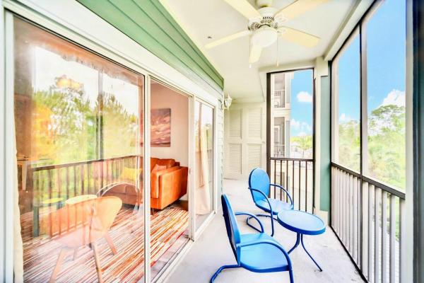 3BR Condo with Pool - Near Disney