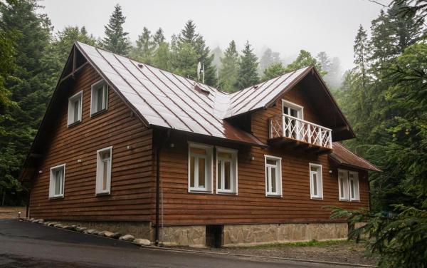 Vila Kotlina - High Tatras 2023, Забронировать Апартаменты/квартира Отели Стары-Смоковец с парковкой, Парковка