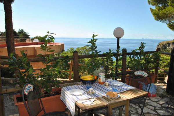Semidetached House With Terrace Overlooking the sea