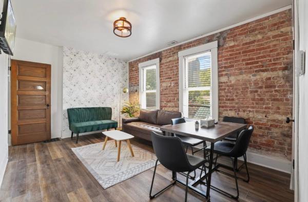Housepitality - City View Loft - German Village, Забронировать Апартаменты/квартира Колумбус штат Огайо