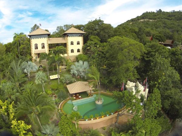 Ever dreamed of staying in a 3 Bedroom Castle-SDV044B-By Samui Dream Villas