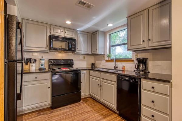 Pinecrest Townhomes