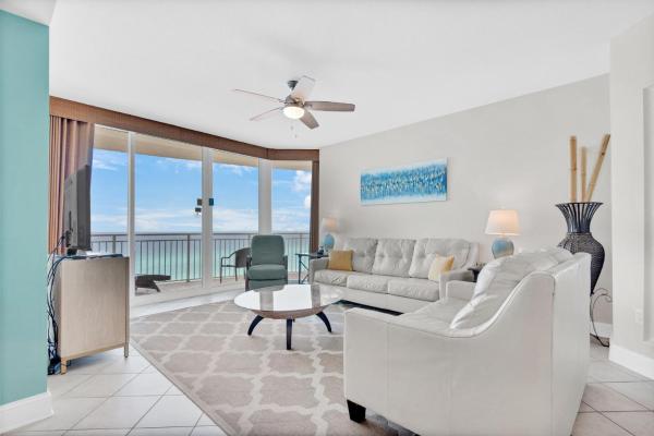Aqua Resort 811