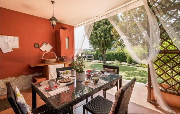Amazing Home In Roma With Wifi