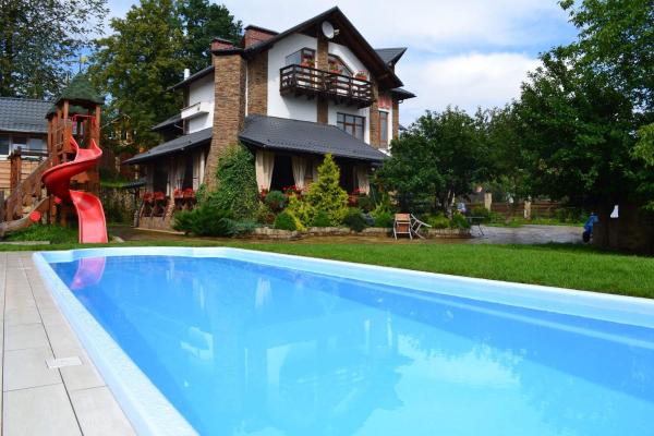 Хата Гуцула 