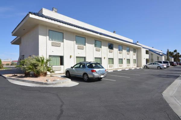 Motel 6-North Palm Springs, CA - North, Забронировать Мотель Норт-Палм-Спрингс Palm Springs Metropolitan Area