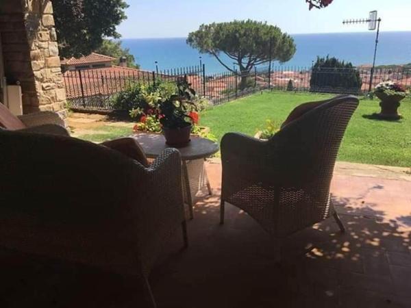 APPARTAMENTI PANORAMICI VISTA MARE, Забронировать Дом для отпуска Отели Кастильоне-делла-Пеская с парковкой, Парковка