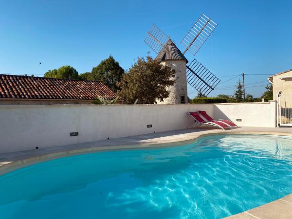Les Curies - ludogîte, gîte et moulin avec piscine, Забронировать Дом для отпуска Отели Ожоль с бассейном, Бассейн