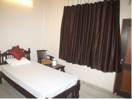 Chit Chat Palace 2 Jaipur Jaipur Region India 11 Guest Reviews Book Hotel Chit Chat Palace 2 Cafe coffee day'nin yaninda konumlanan chit chat guest house jaipur havaalanindan 15 kilometre mesafededir. readytotrip com