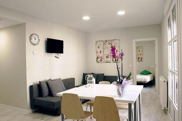 Apartamentos Logroño Centro, Забронировать Апартаменты/квартира Логроньо Ла-Риоха, рядом с Винодельня Bodegas Franco Espanolas