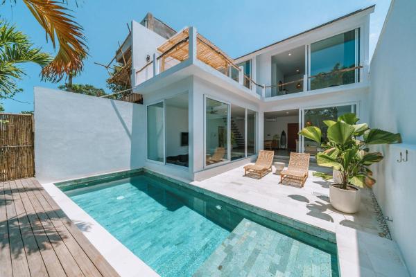 Villa Seseh Breeze - Cozy & Romantic 1BR villa next to Seseh Beach