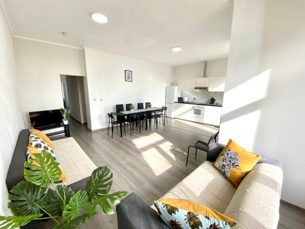 Apartments Plantin 3 sleeping rooms 2 bathrooms., Забронировать Апартаменты/квартира Мол Antwerpse Kempen