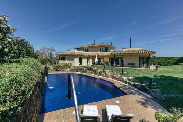 Luxury Golf Villa Torremirona, Забронировать Вилла Навата Alt Empordà