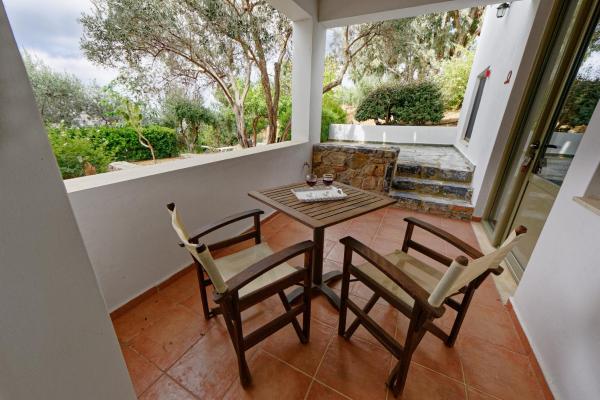 Mourtzanakis Residence - Traditional Eco Hotel in Achlada