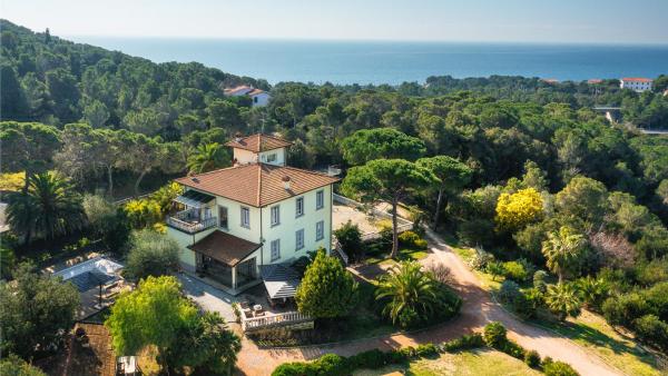 VILLA GAIUS 8&2, Emma Villas, Забронировать Вилла СПА-отели Розиньяно-Мариттимо, SPA-услуги