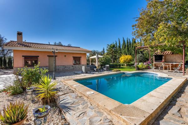 Casa rural a pie de Sierra Nigüelas, Забронировать Дом для отпуска Отели Нигуэлас с бассейном, Бассейн
