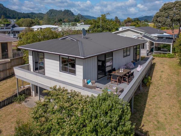 Purely Pauanui - Pauanui Holiday Home, Забронировать Дом для отпуска Поани 