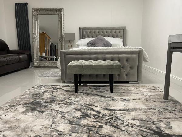 CF14, Забронировать Шале Кардифф Гламорган