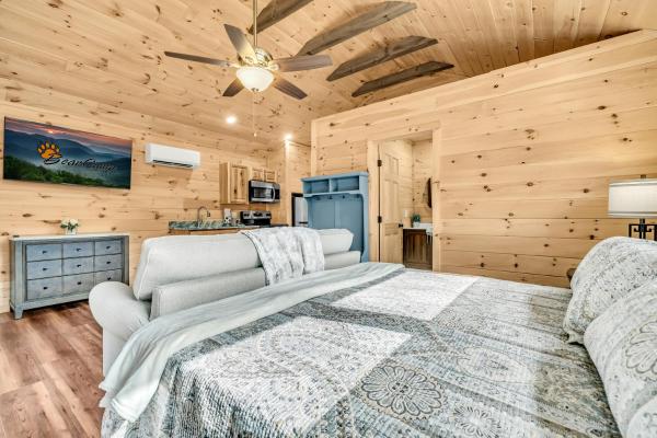 The Bungalow At Greenbriar Creek -Pickleball Court, Creek, WIFI, Mountain Views, Starting at 79", Забронировать Дом для отпуска Косби Great Smoky Mountains National Park