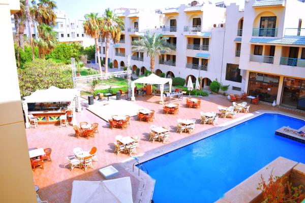 Jewels La Perla Hotel