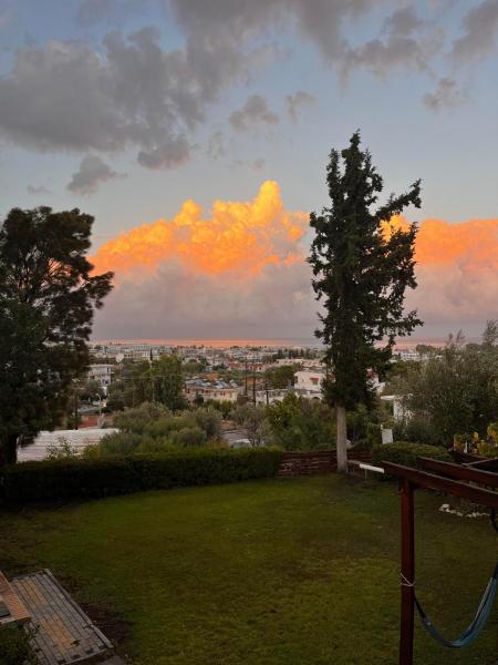 Garden House with sea view, Забронировать Дом для отпуска Коттеджи Фалираков, Коттедж