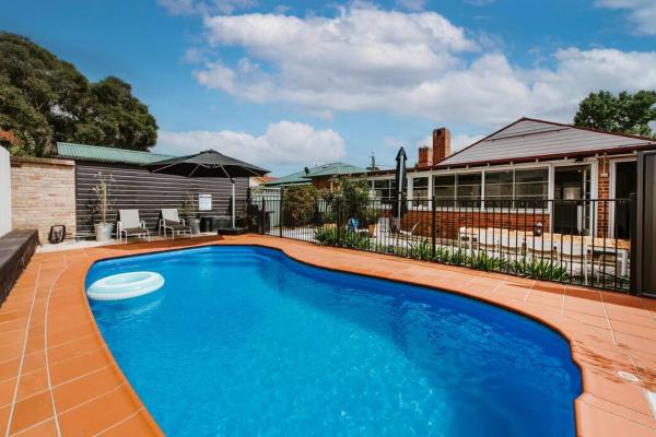 \Mortimer Gardens\ Country Charm in the Heart of Mudgee, Забронировать Дом для отпуска Маджи Central West NSW