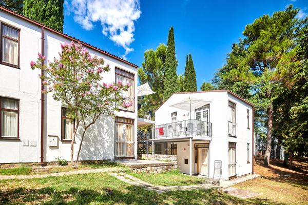 Apartments Astra