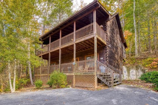 ER202 - Now and Forever Great location! - Close to town! cabin, Забронировать Дом для отпуска Отели Great Smoky Mountains National Park с парковкой, Парковка