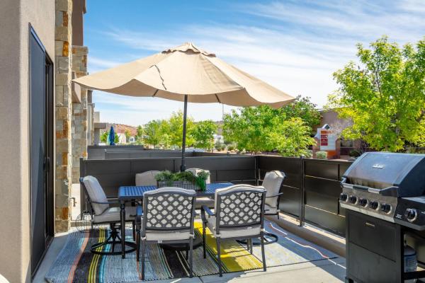 5 Bedroom Canyon View Corner 2257, Забронировать Дом для отпуска Виллы Национального парка Зайон, Вилла