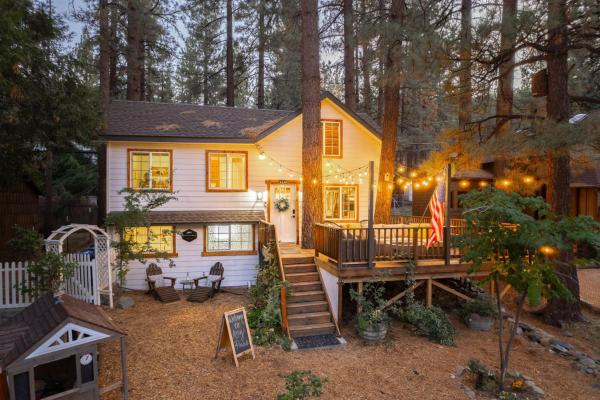 Aery Pines, Забронировать Дом для отпуска Райтвуд Калифорния