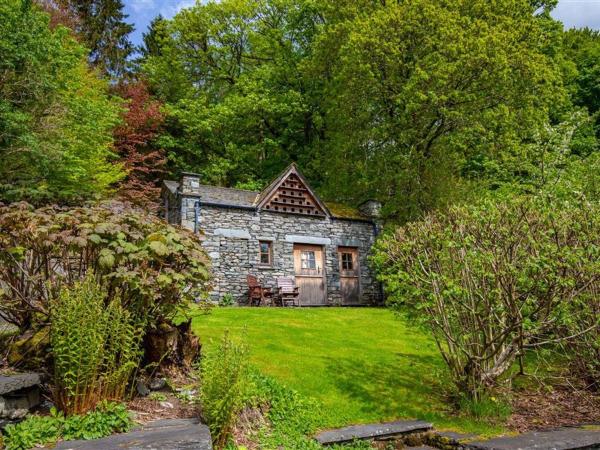 Dovecot Cottage, Забронировать Дом для отпуска Отели Амблсайд с парковкой, Парковка
