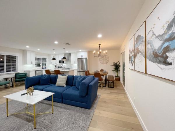 @ Marbella Lane - Contemporary Sophisticated Home