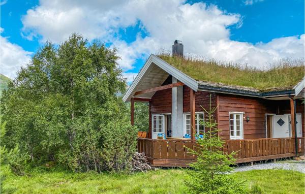 4 Bedroom Cozy Home In Straumgjerde, Забронировать Дом для отпуска Брунстад Мёре-ог-Ромсдал