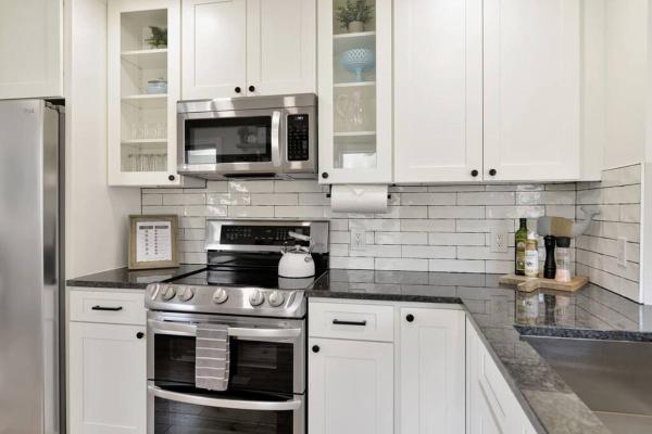 Stylish Luxury Home Near Beach & DT