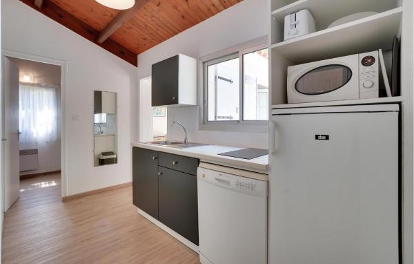 Stunning Home In La Faute-Sur-Mer