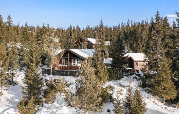 Gorgeous Home In Øyer With Sauna, 预订 度假屋 奥耶 Innlandet