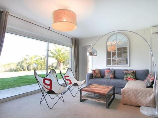 Modern holiday home in Gassin with private pool