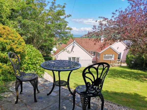 Spacious family & dog friendly home from home with sea views and private garden, Забронировать Дом для отпуска Порлок Exmoor